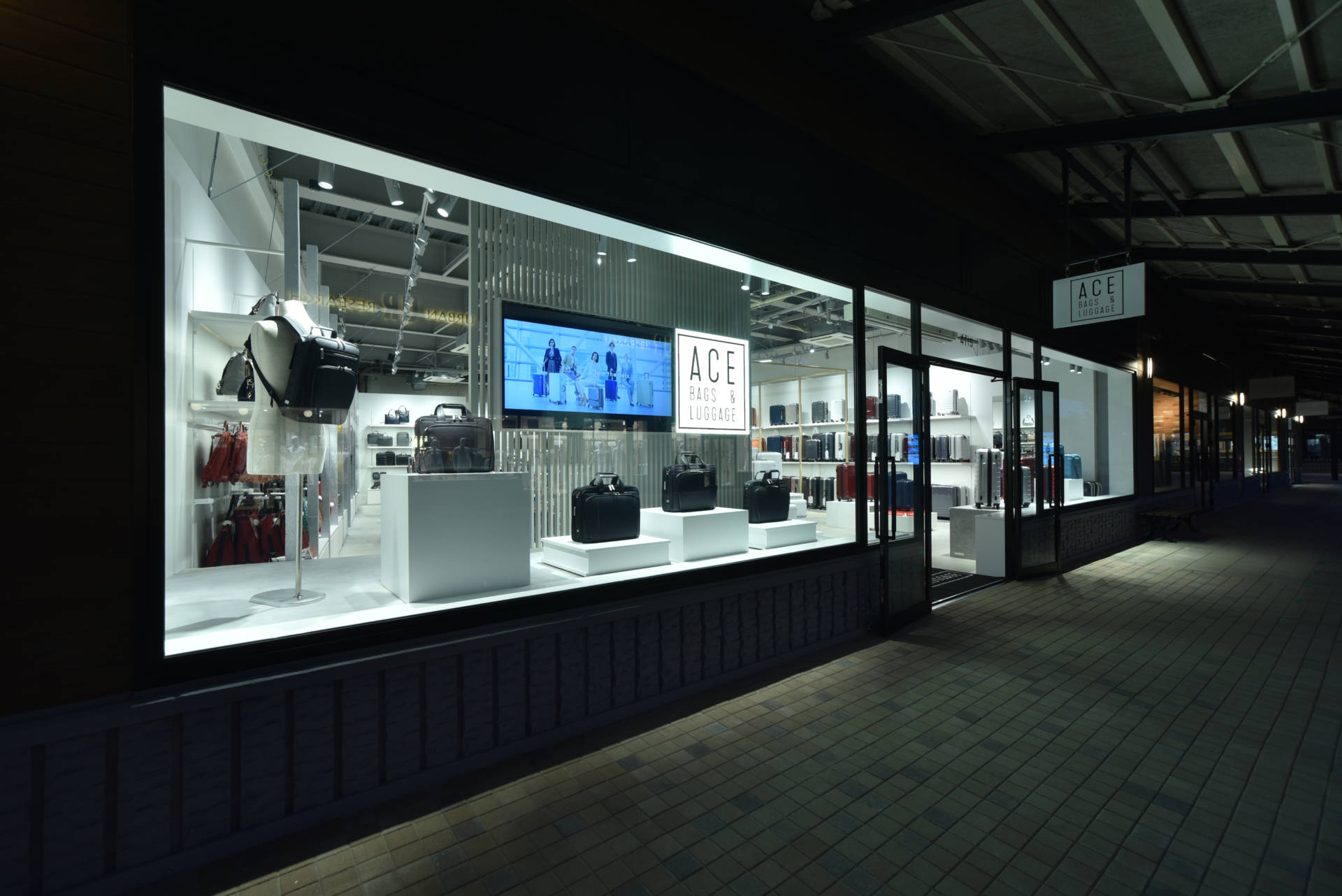 埼玉県・ACE BAGS&LUGGAGE