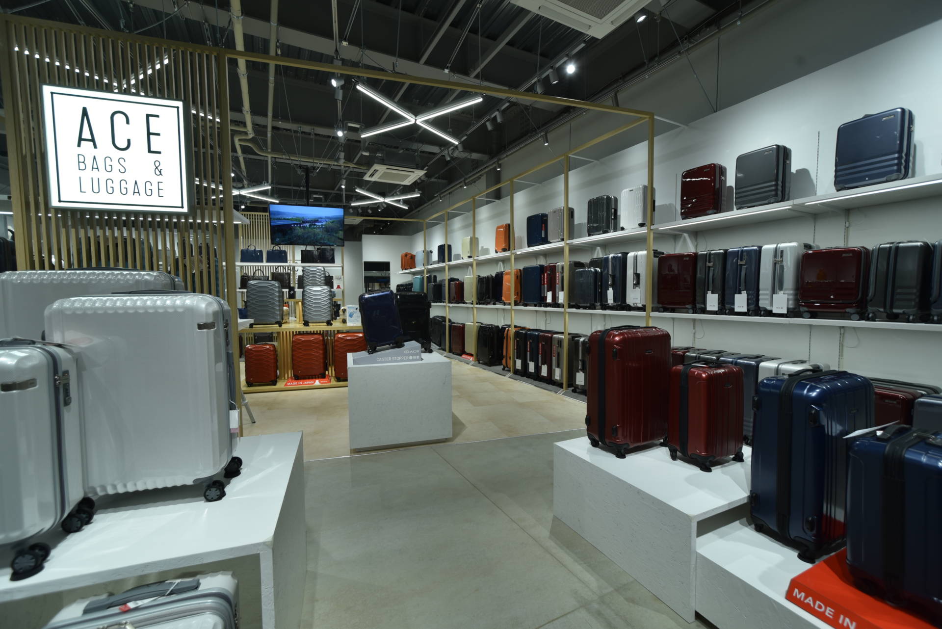 埼玉県・ACE BAGS&LUGGAGE