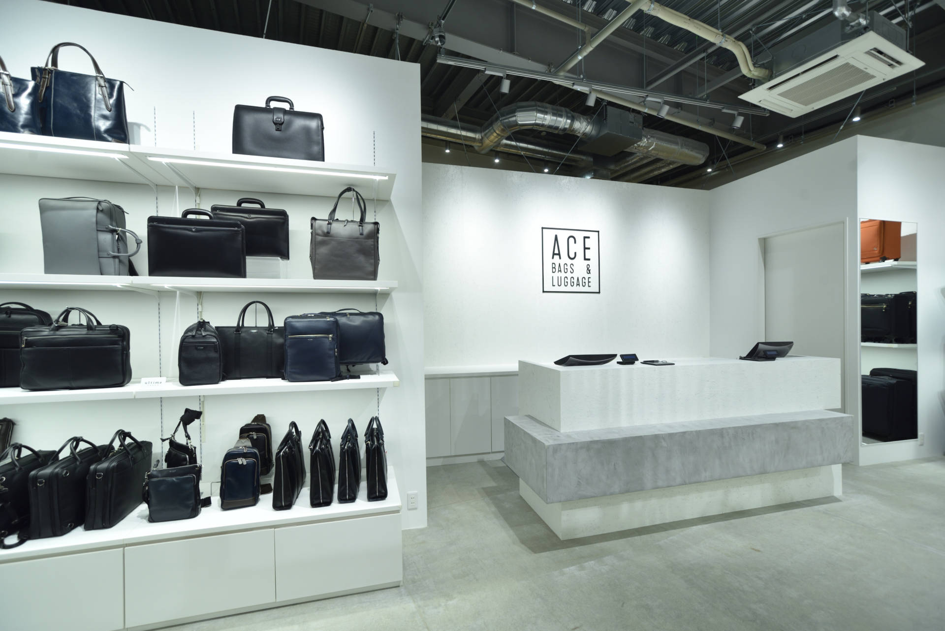 埼玉県・ACE BAGS&LUGGAGE