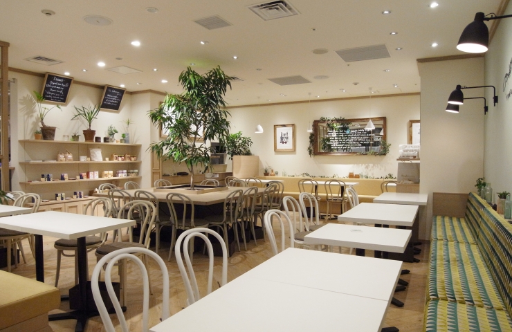 京都府のカフェの内装デザイン事例(株式会社 株式会社ROOTS) 京都府のカフェの内装デザイン事例(株式会社 株式会社ROOTS)